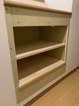 奥行の広い２段の収納棚になりました