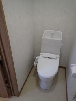 トイレはシンプルに♪