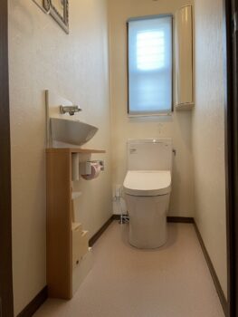 清潔感が増してスッキリとした印象のトイレになりました